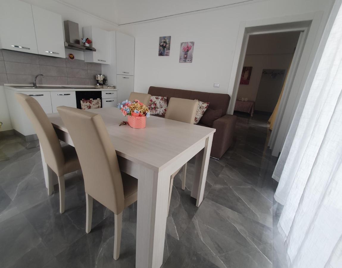 Dimora Donna Madia Lejlighed Monopoli Eksteriør billede